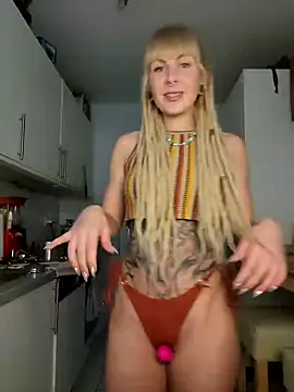 Snapshot of Jenna-Lia chatting on 12.08.24 Jenna-Lia online show from 12.08.24