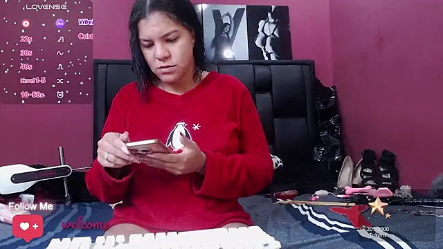 Snapshot of Karly_Grey_s chatting on 06.17.26 Karly Grey s online show from 06.17.26