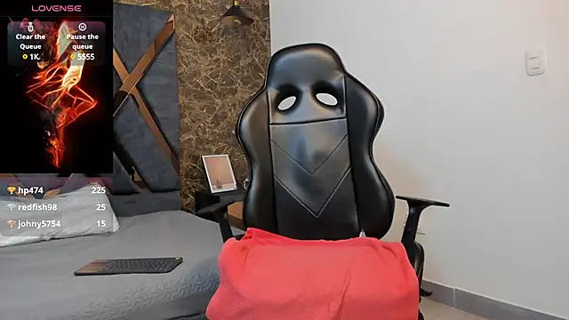 Snapshot of CodyWalkerR chatting on 12.20.24 CodyWalkerR online show from 12.20.24