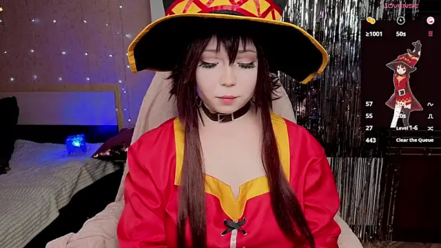 Snapshot of Vanessa_AmiX chatting on 11.21.25 Vanessa AmiX online show from 11.21.25