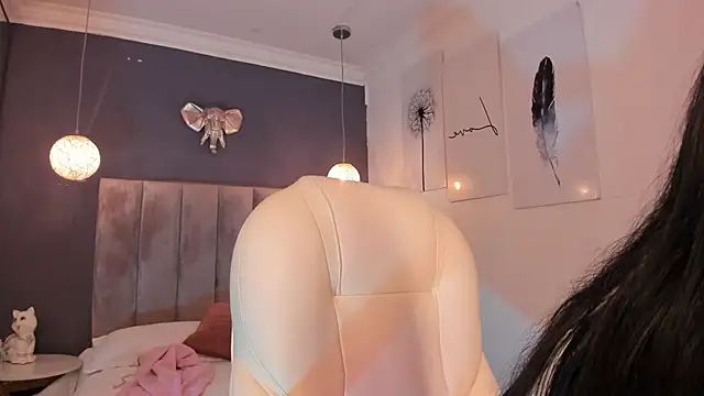 Maaiitee online show from 12.20.24