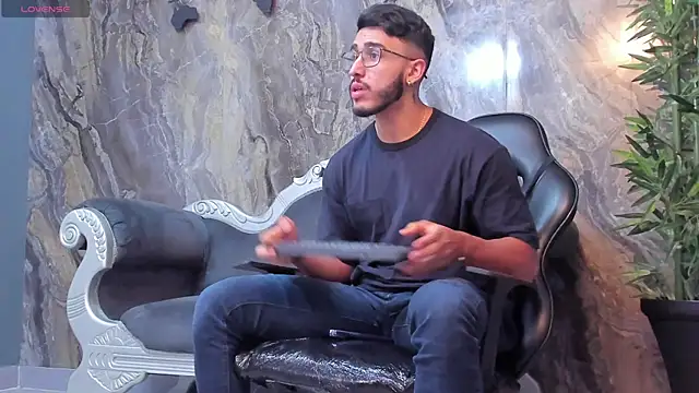 Liam Kleiin online show from 02.03.25