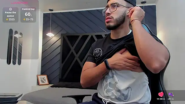 Liam Kleiin online show from 10.29.25