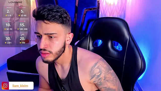 Liam Kleiin online show from 02.04.26