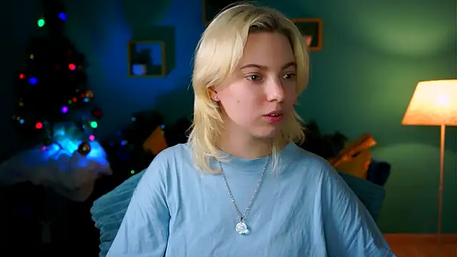 Snapshot of RocKStone_ chatting on 01.16.25 RocKStone online show from 01.16.25