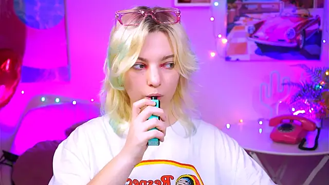 Snapshot of RocKStone_ chatting on 03.05.25 RocKStone online show from 03.05.25