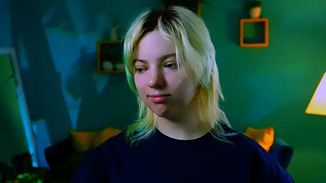 Snapshot of RocKStone_ chatting on 03.10.25 RocKStone online show from 03.10.25