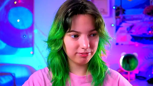 Snapshot of RocKStone_ chatting on 09.30.25 RocKStone online show from 09.30.25