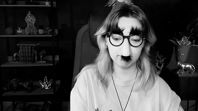 Snapshot of RocKStone_ chatting on 10.12.25 RocKStone online show from 10.12.25