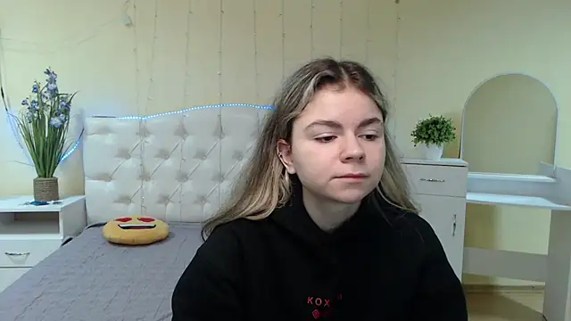 TinaRedly online show from 01.19.25