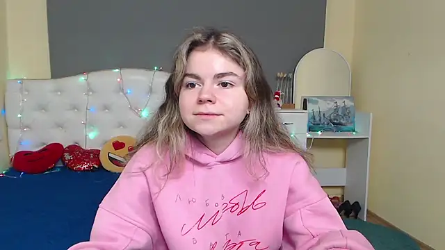 TinaRedly online show from 12.04.25