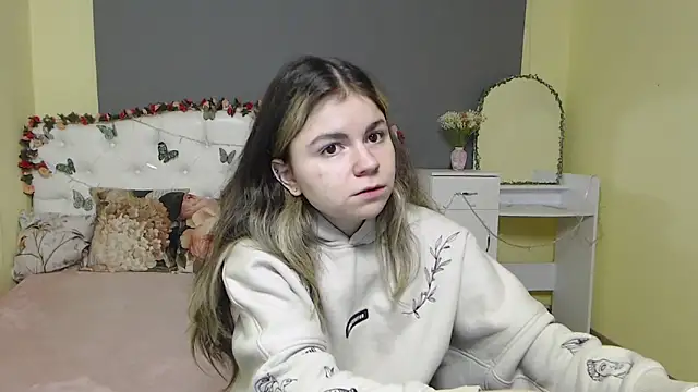 TinaRedly online show from 02.19.26