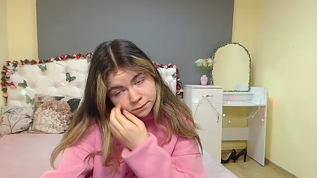 TinaRedly online show from 02.21.26