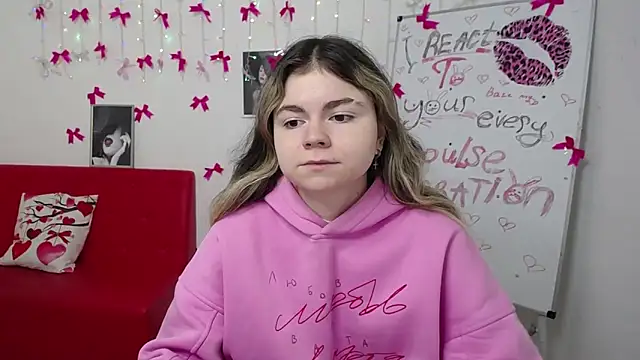 TinaRedly online show from 03.22.26