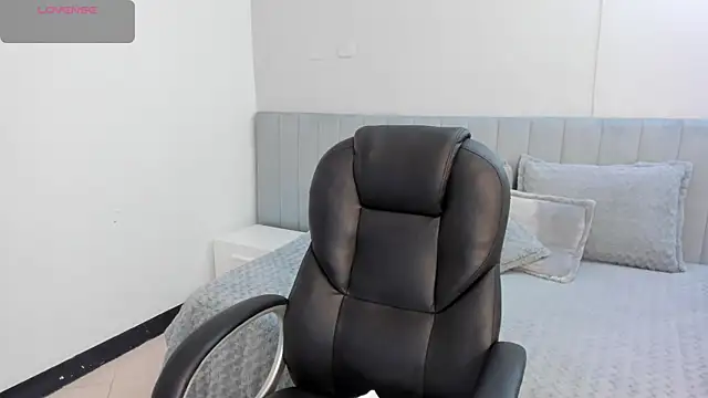 amira cute2 online show from 03.20.25