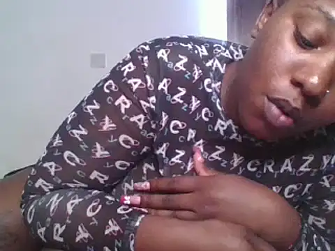 Snapshot of Whimsicalwillow chatting on 03.18.25 Whimsicalwillow online show from 03.18.25