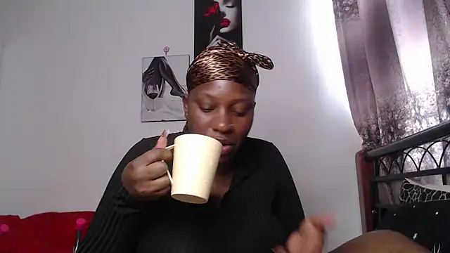 Snapshot of Whimsicalwillow chatting on 09.18.25 Whimsicalwillow online show from 09.18.25