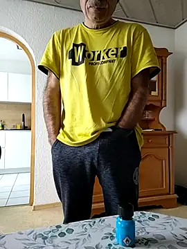 bottomhairy online show from 11.26.25