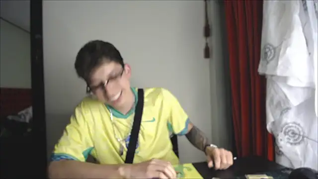 Snapshot of _Thomas_hot_ chatting on 12.27.24 Thomas hot online show from 12.27.24