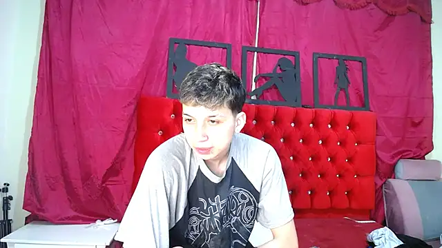 Snapshot of _Thomas_hot_ chatting on 03.17.25 Thomas hot online show from 03.17.25