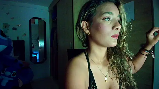 megan collins96 online show from 04.20.26