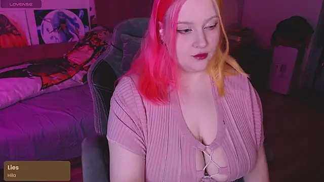 Snapshot of lissamuff chatting on 04.21.26 lissamuff online show from 04.21.26