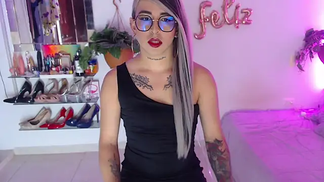 Snapshot of Laveneno_ortiz07 chatting on 12.16.24 Laveneno ortiz07 online show from 12.16.24