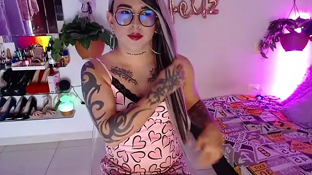 Snapshot of Laveneno_ortiz07 chatting on 11.22.25 Laveneno ortiz07 online show from 11.22.25