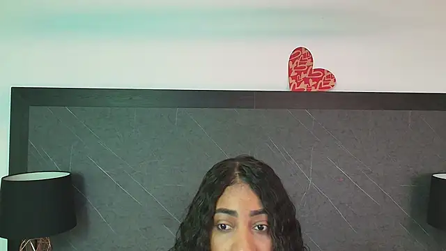 Snapshot of charlottebrowns_ chatting on 02.08.25 charlottebrowns online show from 02.08.25