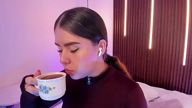 ArianaBaker online show from 03.25.26