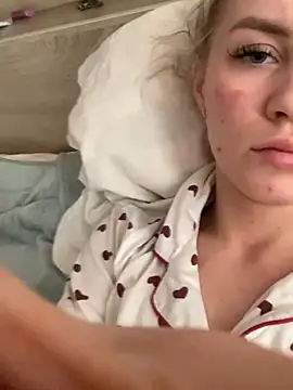 DreamGirl-777 online show from 02.22.25