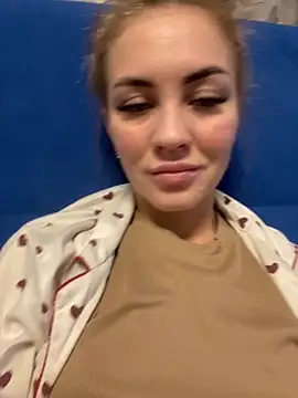 DreamGirl-777 online show from 11.10.25