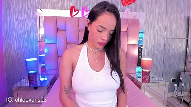 Chloe evans   online show from 09.26.25