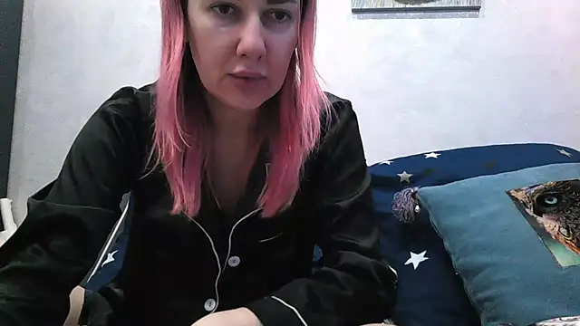 Snapshot of BlueXOwl chatting on 01.24.25 BlueXOwl online show from 01.24.25