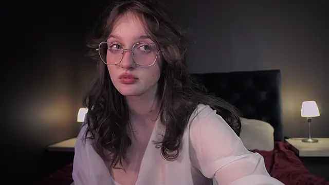 Snapshot of ELLIEJAY chatting on 02.10.25 ELLIEJAY online show from 02.10.25