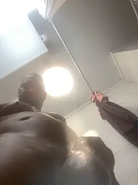 Elrubiolargo online show from 12.26.24