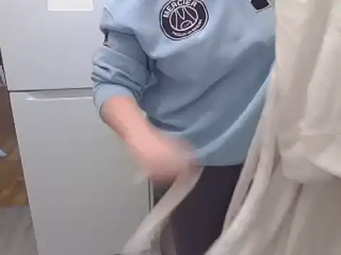 Snapshot of magical_mia chatting on 03.06.25 magical mia online show from 03.06.25