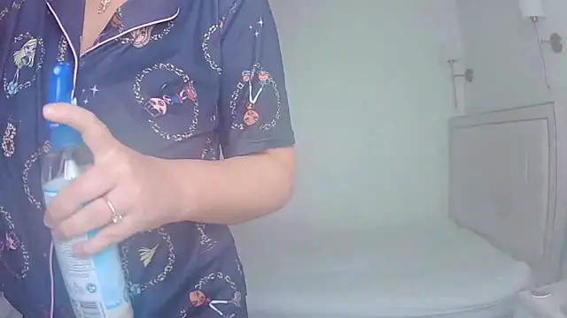 magical mia online show from 04.28.26