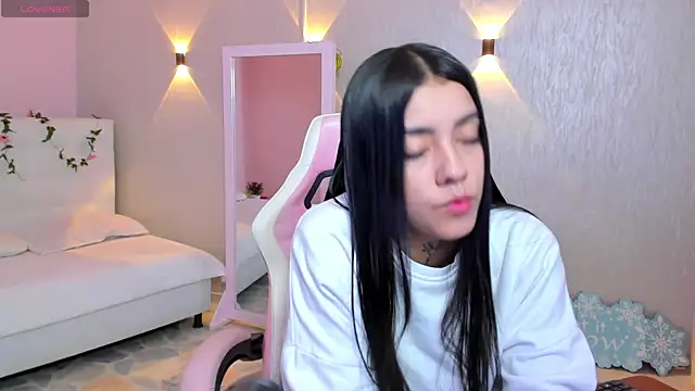 miagomezweb1 online show from 01.10.25