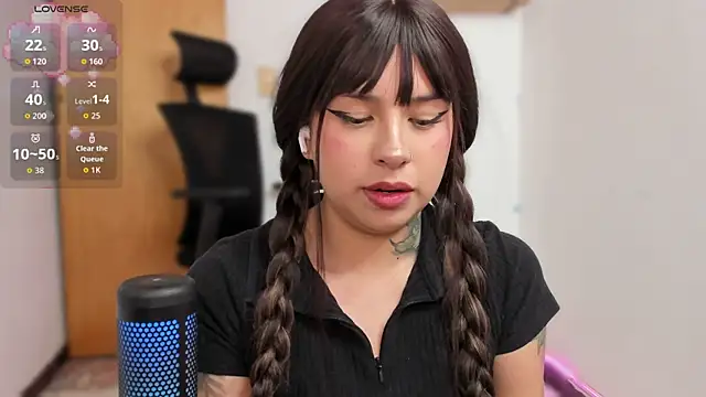 Gingerdoll   online show from 04.18.26