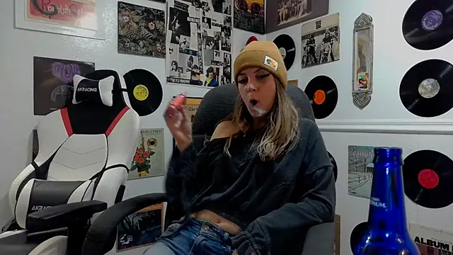 molly witha chance online show from 01.19.25