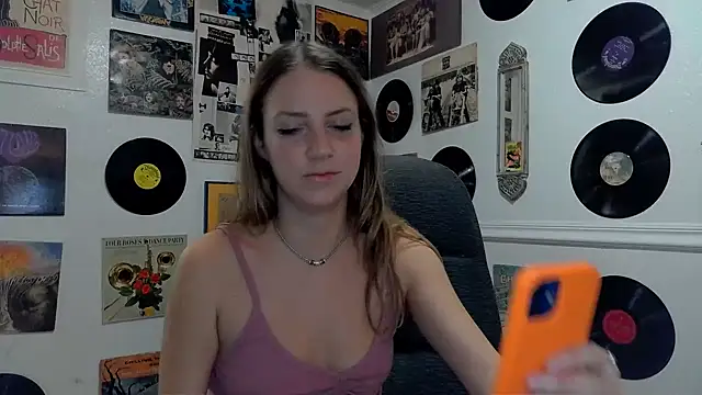 molly witha chance online show from 01.23.25