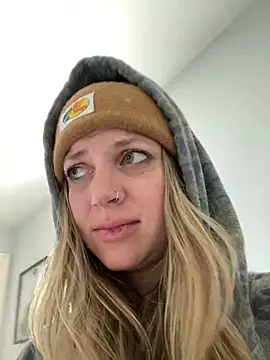 molly witha chance online show from 02.03.25