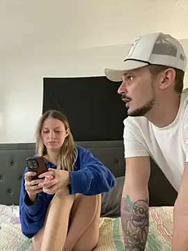 molly witha chance online show from 02.11.25