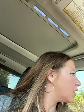 molly witha chance online show from 02.13.26