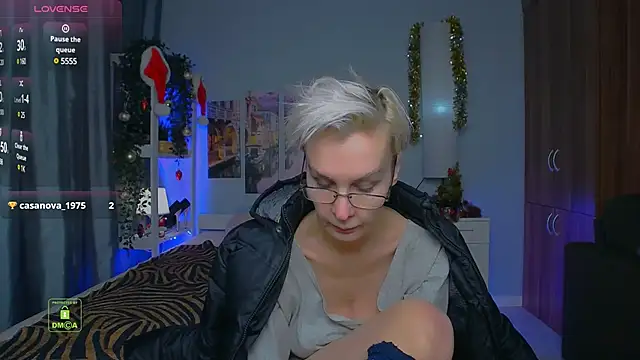 Snapshot of HelgaHimmell chatting on 12.24.24 HelgaHimmell online show from 12.24.24