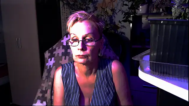 HelgaHimmell online show from 06.17.26