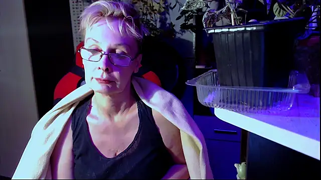 HelgaHimmell online show from 06.26.26