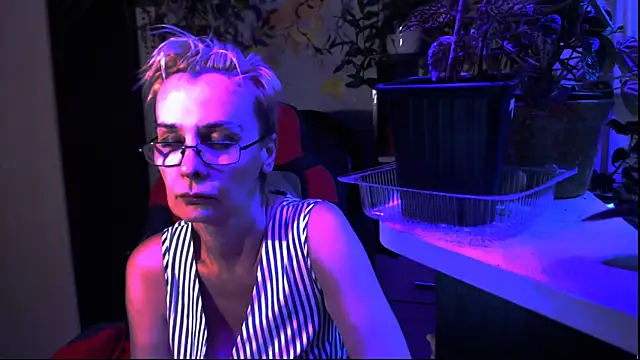 HelgaHimmell online show from 07.18.26