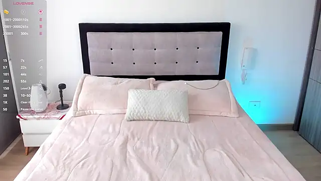 Snapshot of veronica_taylor1 chatting on 03.09.25 veronica taylor1 online show from 03.09.25